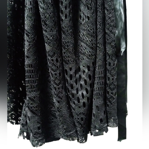 Lovely rachel Black Asymmetrical Cotton Lace Dress Size: XSmall - Picture 3 of 7
